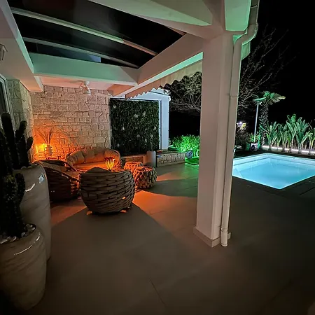 Mediteran Villa *