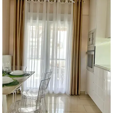Mediteran Пефкохори