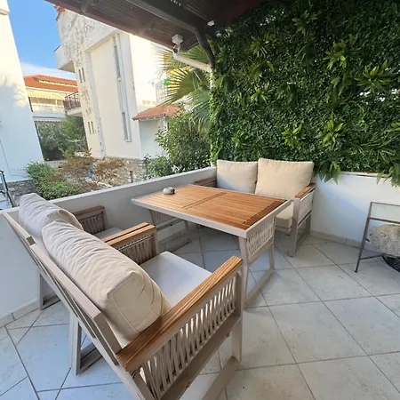 Mediteran * Пефкохори